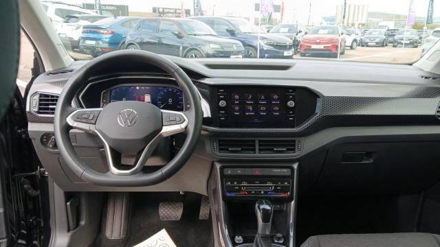 Volkswagen T-Cross image 2