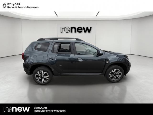 Dacia Duster image 1