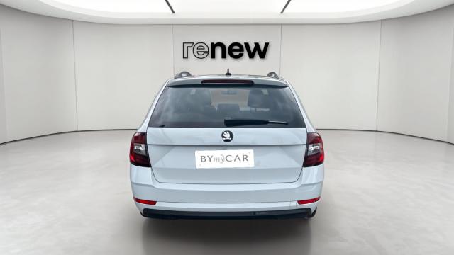 Skoda Octavia image 7