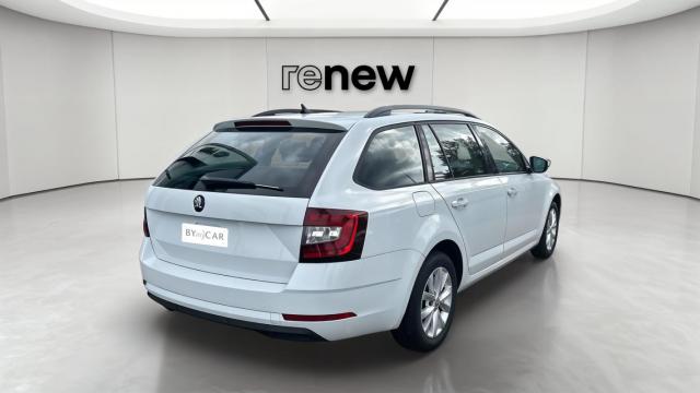Skoda Octavia image 3