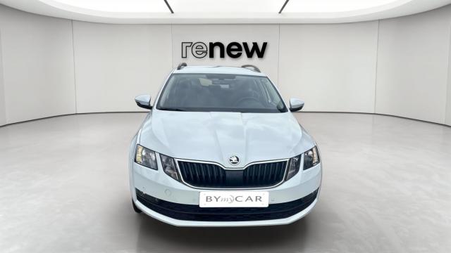 Skoda Octavia image 8