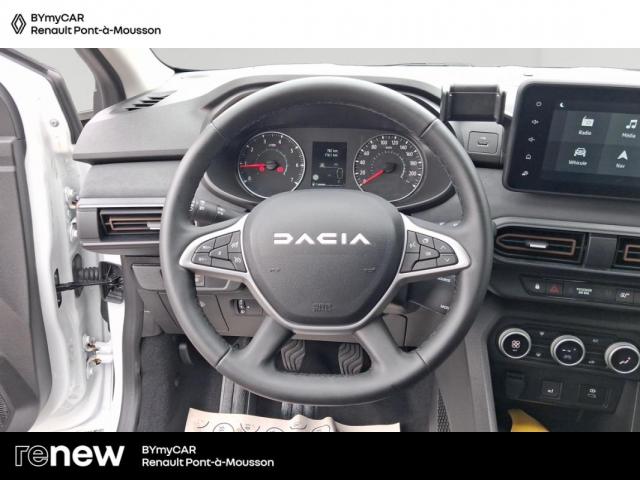 Dacia Sandero image 7