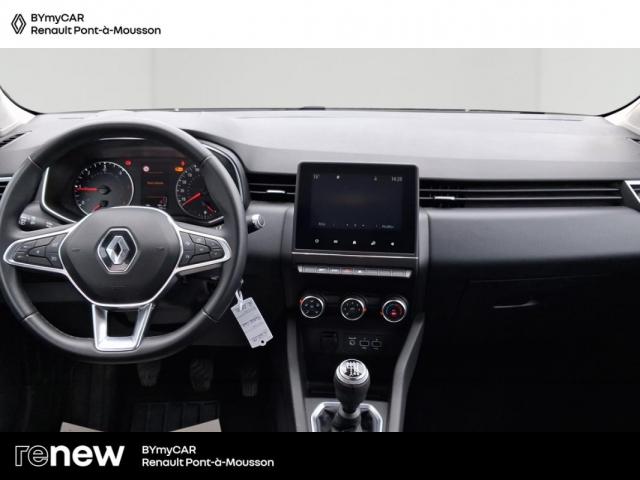 Renault Clio image 8