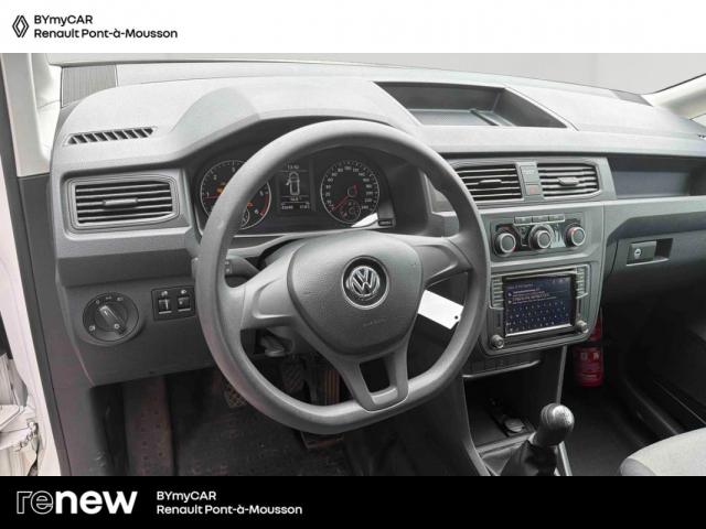 Volkswagen Caddy Van image 9