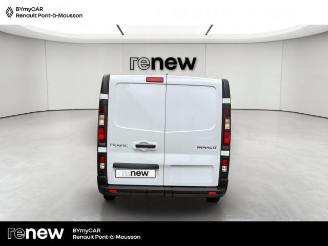 Renault Trafic image 8