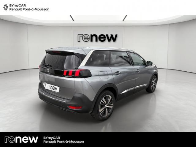 Peugeot 5008 image 8