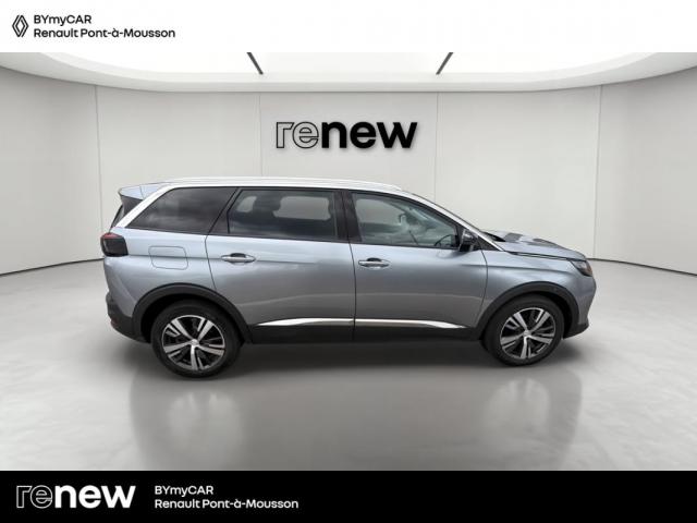 Peugeot 5008 image 1