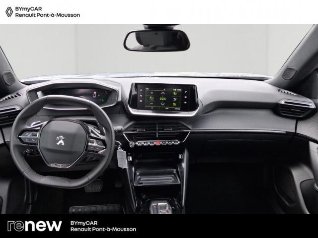 Peugeot 2008 image 8