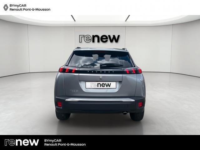 Peugeot 2008 image 8