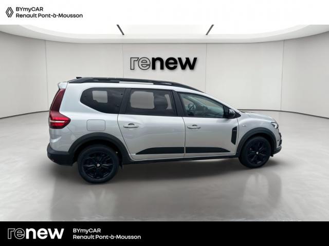 Dacia Jogger image 1