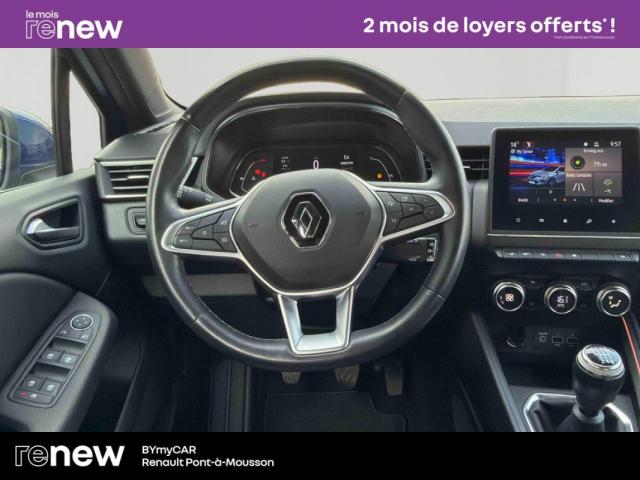 Renault Clio image 8