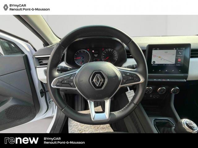 Renault Clio image 6
