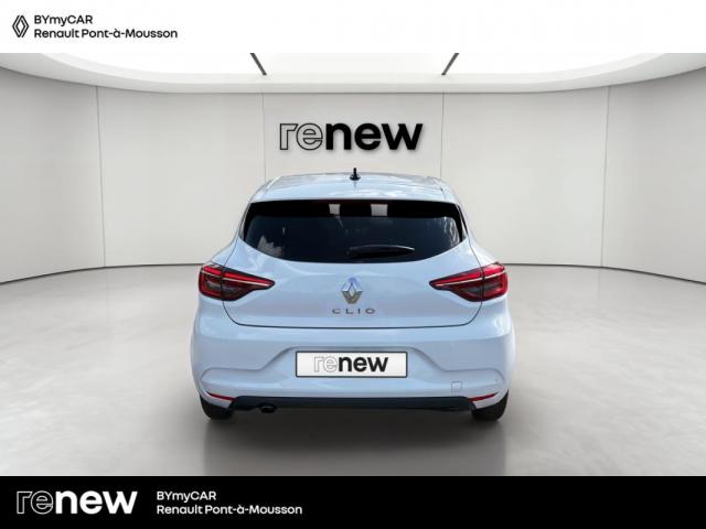 Renault Clio image 9