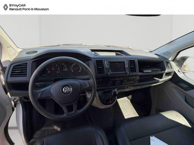 Volkswagen Transporter image 8