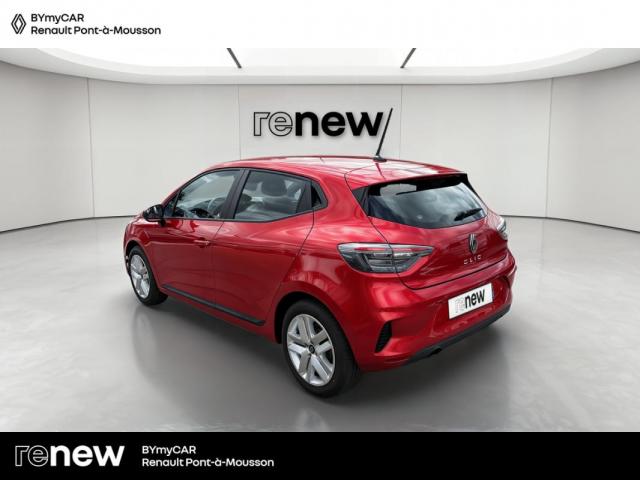 Renault Clio image 9