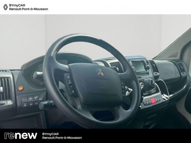 Peugeot Boxer image 9
