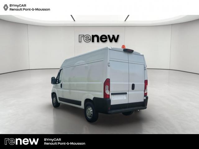 Peugeot Boxer image 2