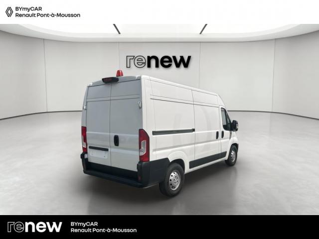 Peugeot Boxer image 1