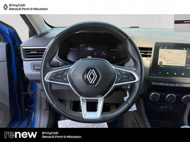 Renault Clio image 2