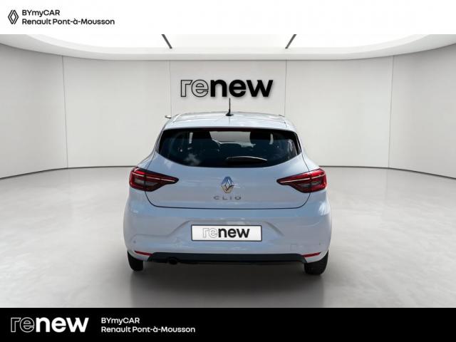 Renault Clio image 9