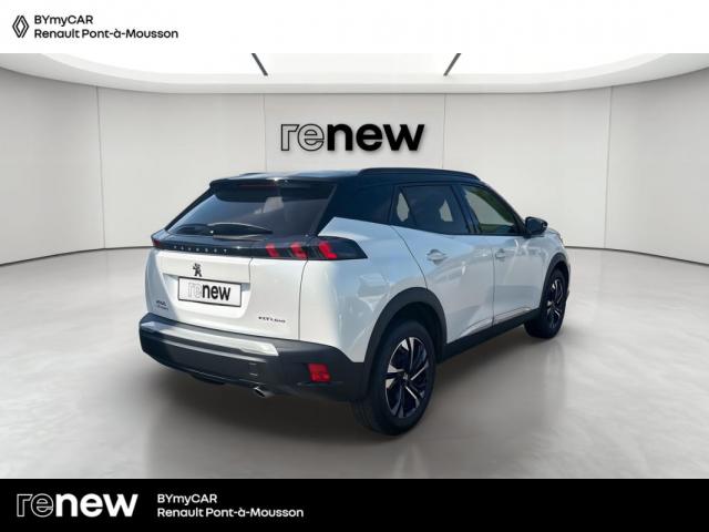 Peugeot 2008 image 2