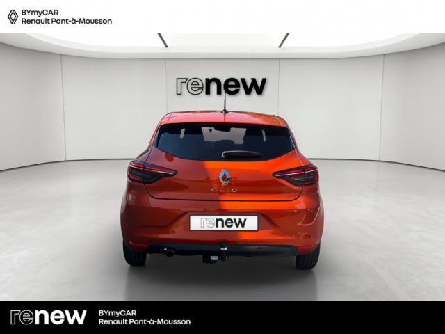 Renault Clio image 9
