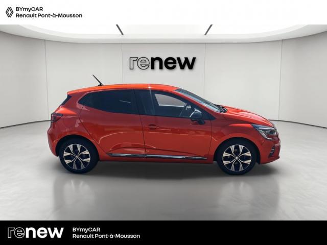 Renault Clio image 8