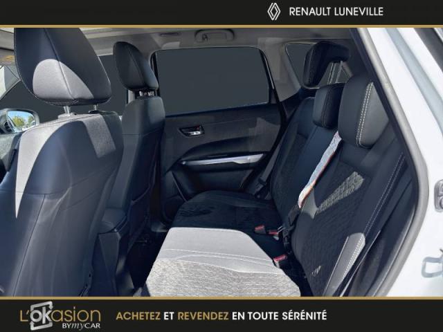 Suzuki Vitara image 4