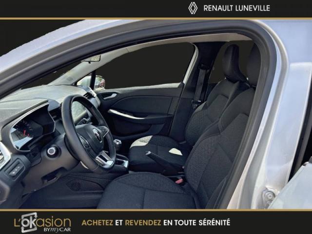 Renault Clio image 8
