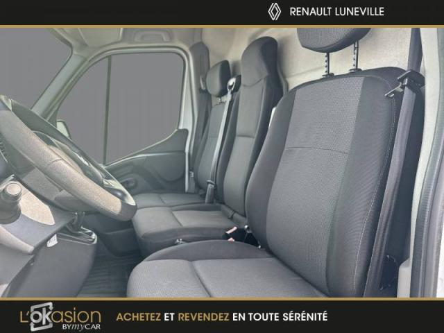 Renault Master image 8
