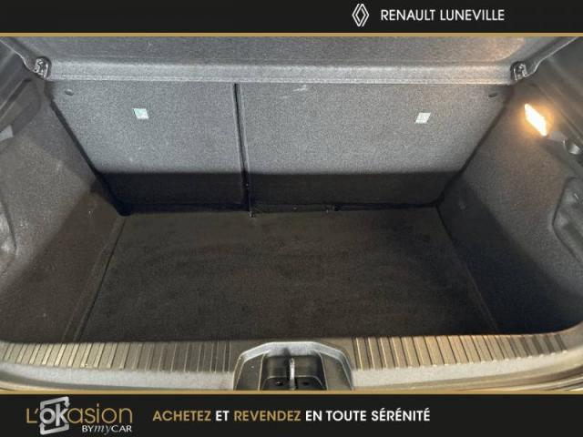Renault Clio image 9