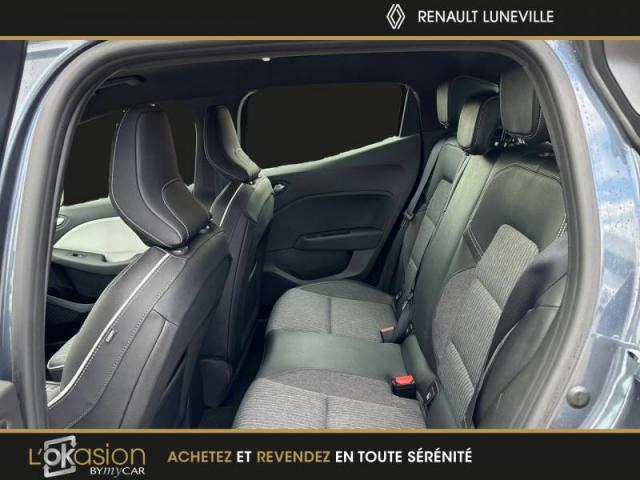 Renault Clio image 8