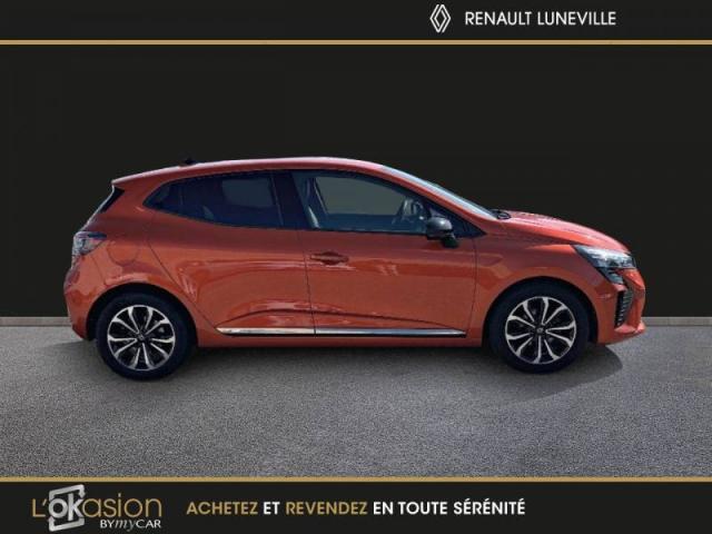 Renault Clio image 9