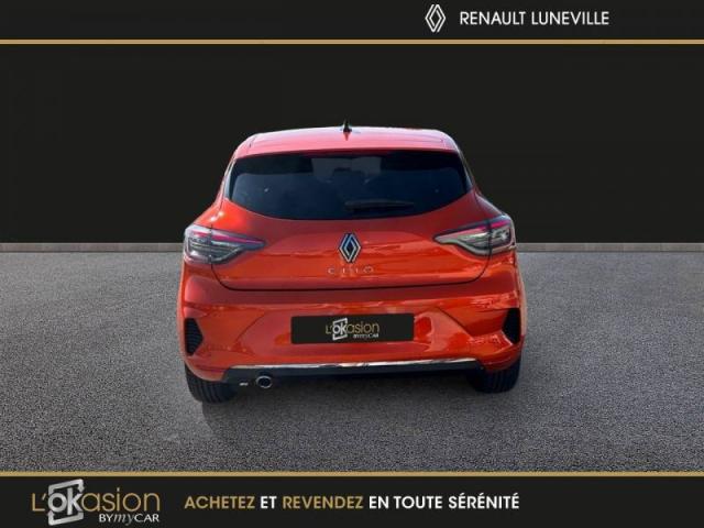 Renault Clio image 2