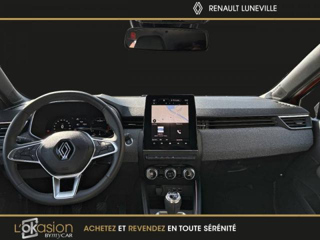 Renault Clio image 8