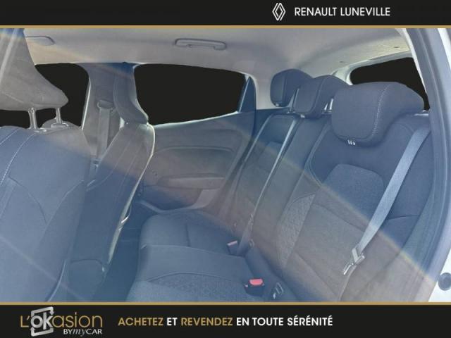 Renault Clio image 9