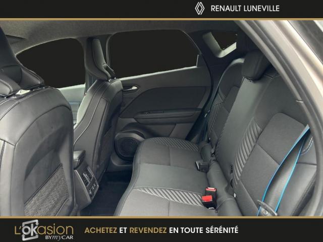 Renault Captur image 9