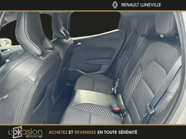 Renault Clio image 8