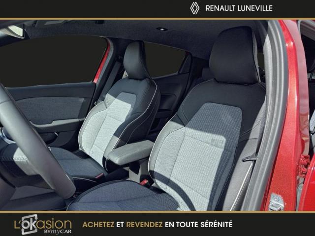 Renault Clio image 8