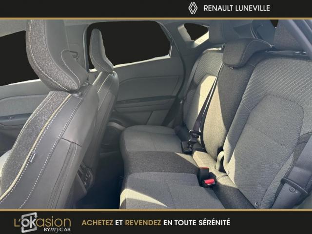 Renault Captur image 1