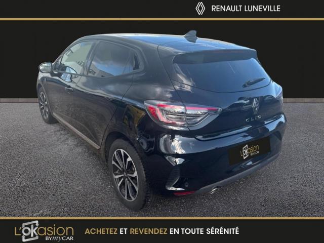 Renault Clio image 9