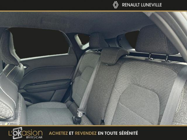 Renault Captur image 9