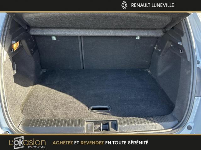 Renault Captur image 2