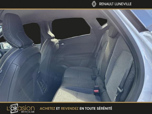 Renault Captur image 8
