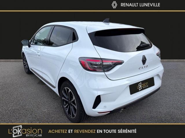 Renault Clio image 6