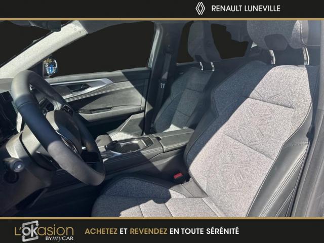 Renault Rafale image 9