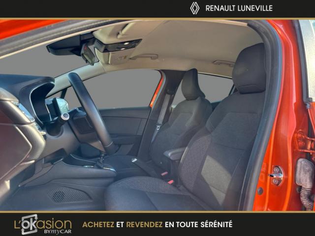 Renault Clio image 8