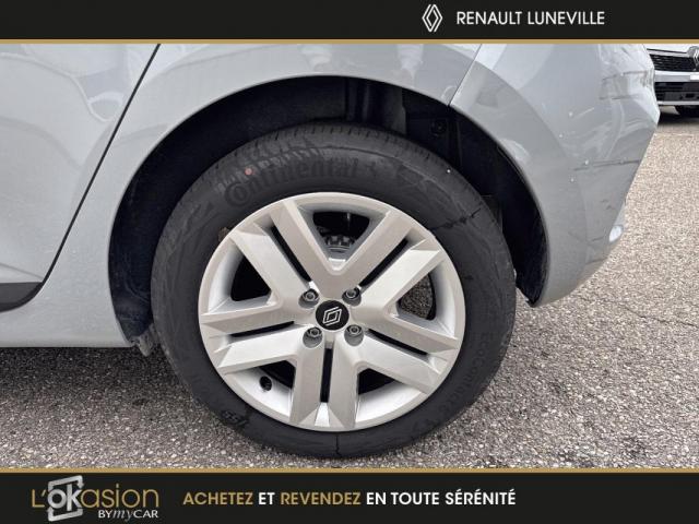 Renault Clio image 2