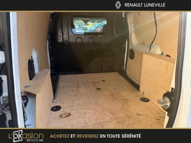 Renault Express Van image 6