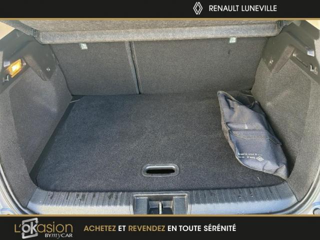 Renault Captur image 8